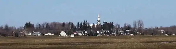 Vue sur Saint-Télesphore au printemps