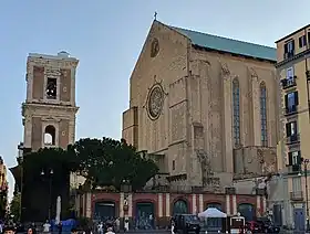 Façade de Santa Chiara à Naples.