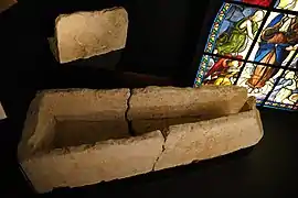 Sarcophage (VIe – VIIIe siècle) du cimetière, musée municipal d'Art et d'Histoire de Colombes,