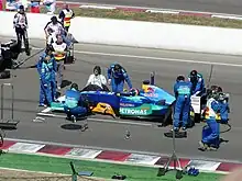 Photo de la Sauber C22 de Frentzen sur la grille de départ du Grand Prix de Hongrie 2003