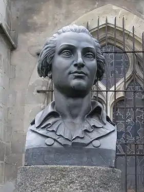 Jean-Pierre Claris de Florian, buste ornant sa sépulture, Sceaux, jardin des Félibres.