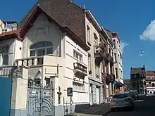 La rue du Dahlia montant vers la rue Nestor De Tière