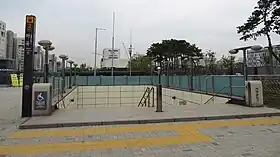 bouche d'accès n°2 à la station, en 2018.