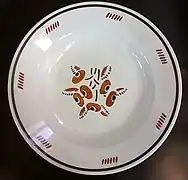 Assiette art déco - Faïencerie de Lunéville vers 1925.