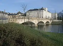 Le pont Pitkäsilta.