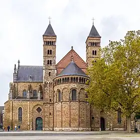 La basilique Sainte-Servais, sur le Vrijthof de Maastricht.