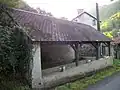 Un ancien lavoir.