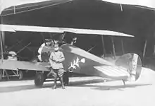 Jan Olieslagers devant un Sopwith Camel de la 9e escadrille