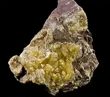 Soufre - Malvési, Aude, France (8 × 7 cm).