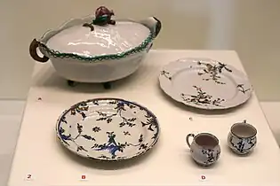 Faïences de Marseille.