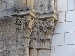 Chapiteaux sud-est.