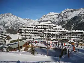 Vue aérienne de la station.