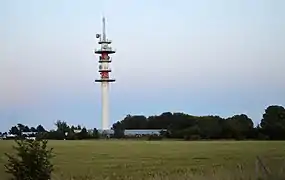 Tour Mi-Grogne à Dury, site de l'émetteur principale de la radio.