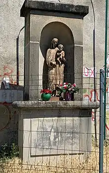 Statue de la Vierge.