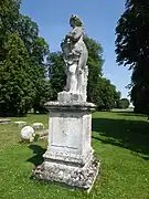 Statue de Cerere (Cérès), place Charles Péguy.