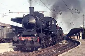 Double traction de 625 en service commercial en 1973.