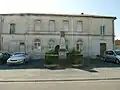 Mairie annexe de Saint-Estèphe.