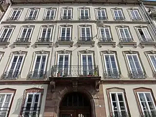 Le no&nbsp;6.