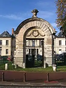 Porte monumentale