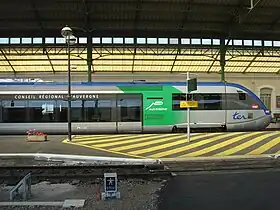 TER en gare d'Aurillac.