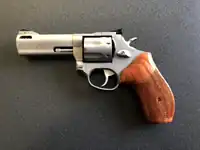 Tracker 4" ventilé crosse bois