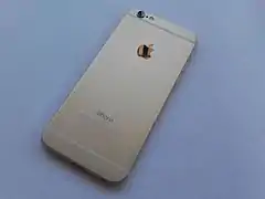 Vue arrière d'un iPhone 6.