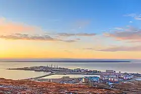 Port de Pevek depuis la colline Paakinaï.