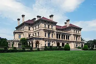 The Breakers à Newport (Rhode Island, États-Unis), propriété de la famille Vanderbilt, 1883.