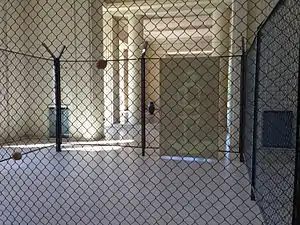 Luc Tuymans,  The Fence