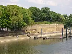 Le bastion de Saint-François (n°3, ou de l'Eau, ou du Luxembourg) ;