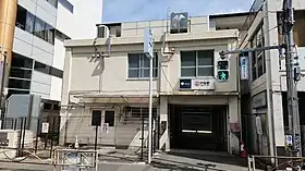 Une entrée de la station