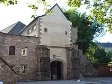photographie de l'entrée de la Tour 46 de Belfort