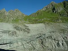 Passerelle de Corbassière (2 365 m) vers le km 115.