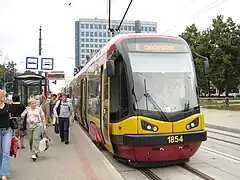 Tramway Pesa 122N à Lodz.