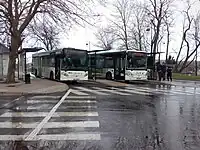 Heuliez GX 127  no 522 & Irisbus-Iveco Citelis 12 no 495 en gare routière d'Yerres.