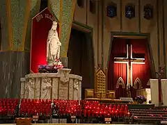 Autel dans la Basilique.