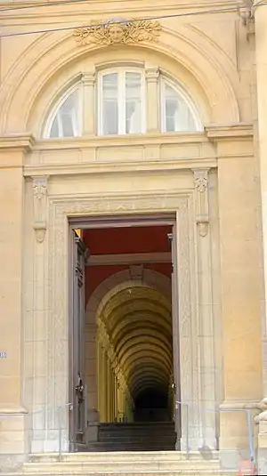Entrée du musée des Beaux-Arts.