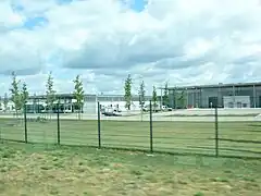 Le centre d'entretien UTTL des TCL, vue depuis un tramway