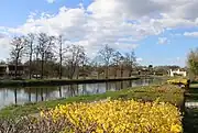 Les berges du canal.