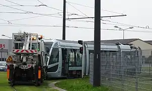 La partie avant ramenée au dépôt.