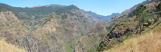 Vallée de Serra de Agua depuis Eira do Mourão.