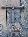 Verrou sur porte d'église, travail de forgeron