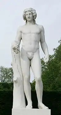 Louis-Aimé Lejeune et René GrégoireBacchus appuyé sur un tronc d'arbre et tenant une grappe de raisinparc de Versailles