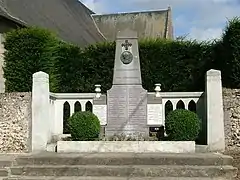 Le monument aux morts.