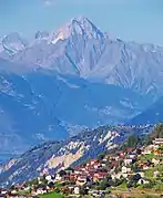 Le Bietschhorn et Veysonnaz.