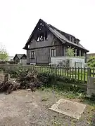 Le puits Vieille Machine no 2 dans son environnement.