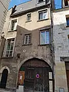 9 rue de l'Arbalète, logis noble XVIe s.