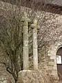 Calvaire double près de l’église.