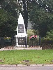 Le monument aux morts.