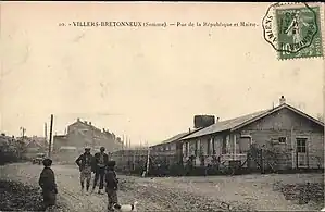 Carte postale  comportant le timbre à date crénelé d'ambulant postal sur la ligne de Tergnier  à Amiens daté du 21 mai 1923.